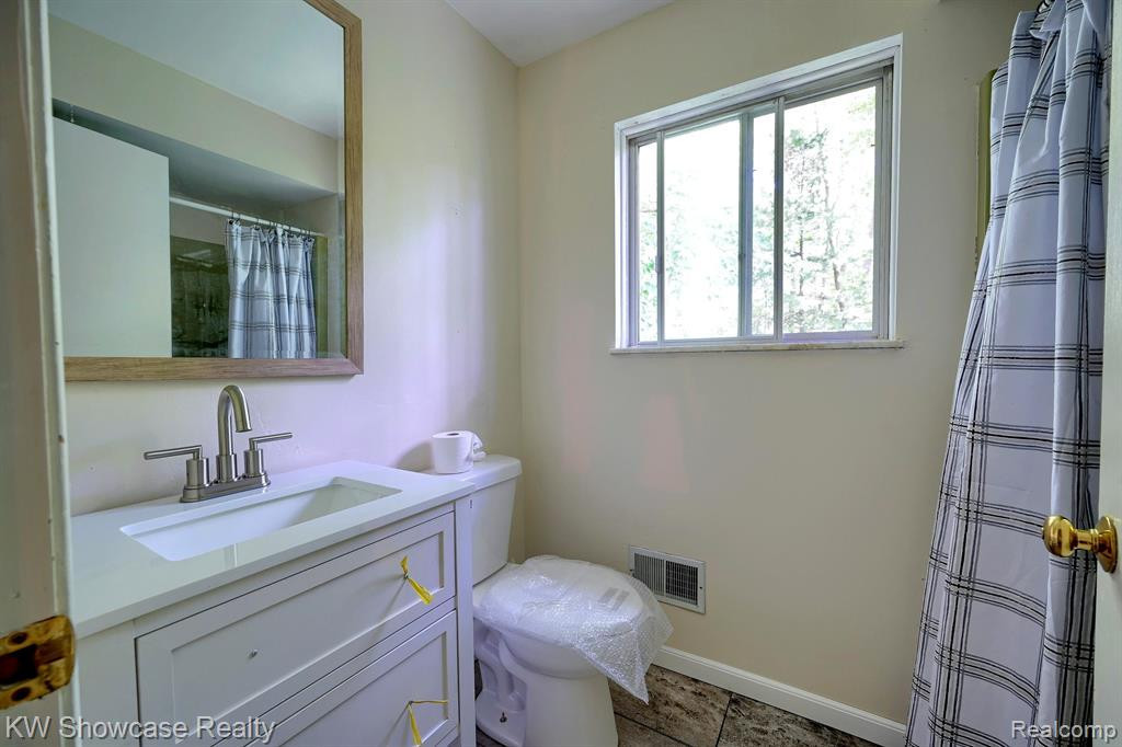 8840 MINNE WANNA Road, Clarkston, MI 48348 — Photo 25