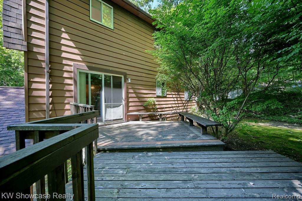 8840 MINNE WANNA Road, Clarkston, MI 48348 — Photo 32