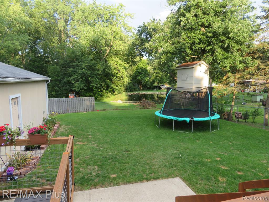 110 James Street, Ortonville, MI 48462 — Photo 23