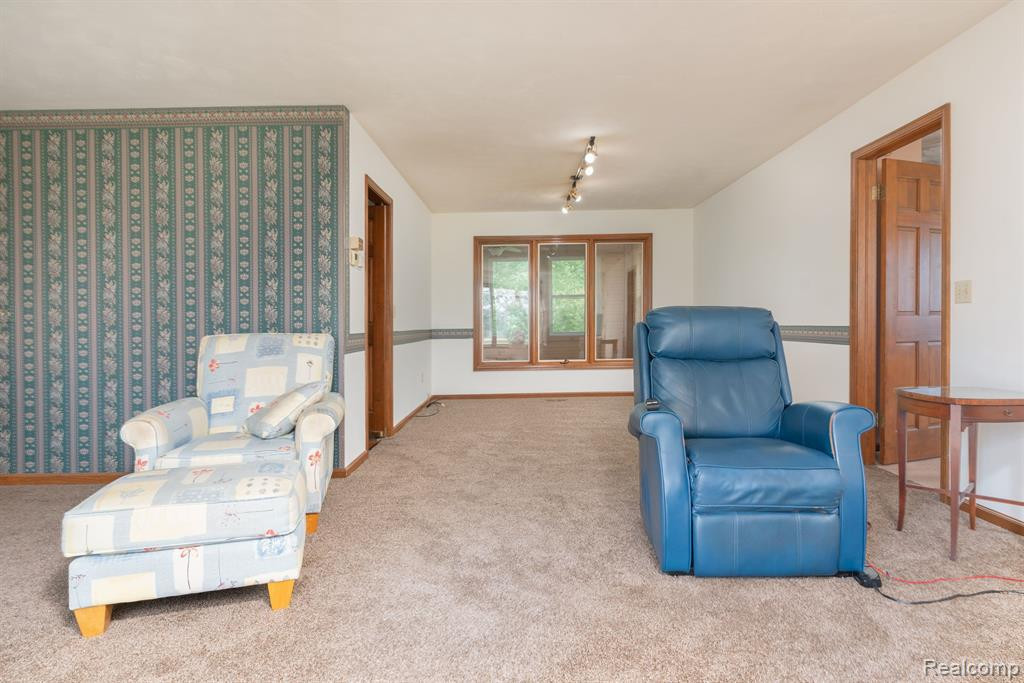 35 N M52, Webberville, MI 48892 — Photo 6