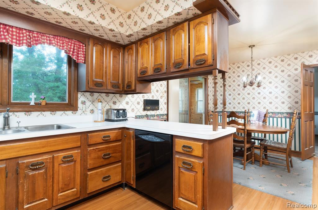 35 N M52, Webberville, MI 48892 — Photo 11