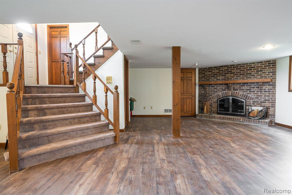 35 N M52, Webberville, MI 48892 — Photo 21