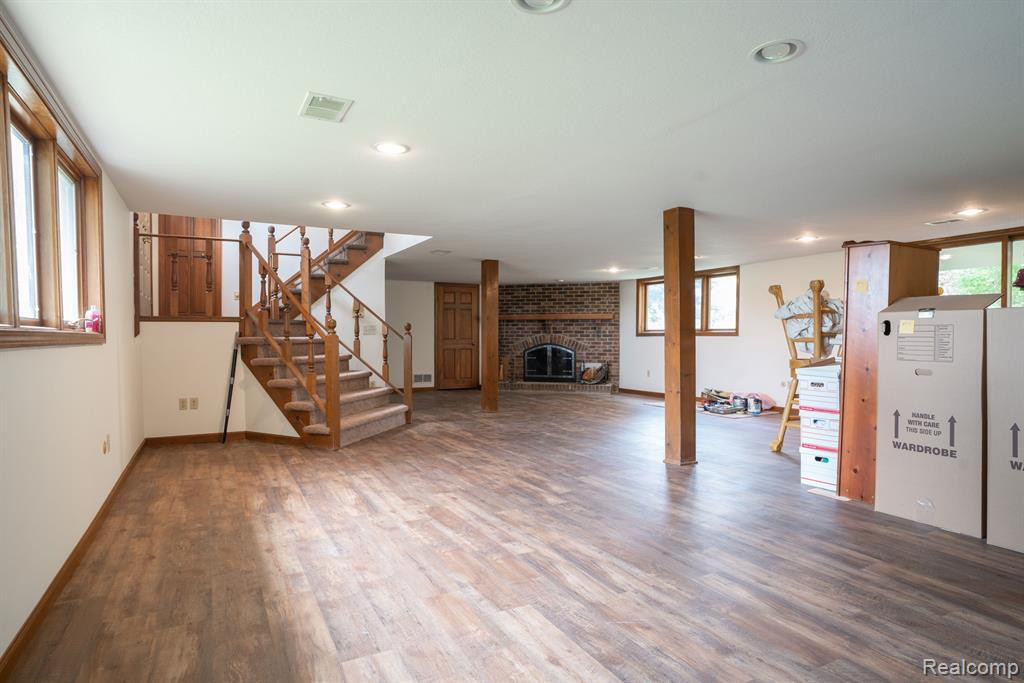 35 N M52, Webberville, MI 48892 — Photo 23
