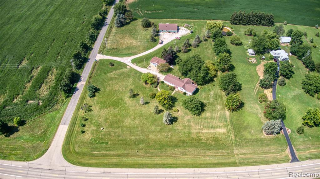 35 N M52, Webberville, MI 48892 — Photo 39