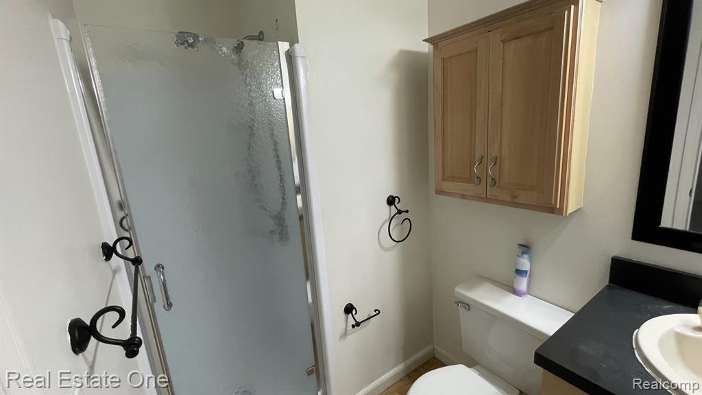 33925 PONDVIEW Circle, Livonia, MI 48152 — Photo 12