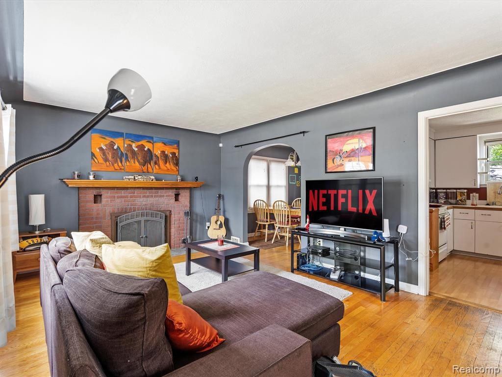 904 N REMBRANDT Avenue, Royal Oak, MI 48067 — Photo 4