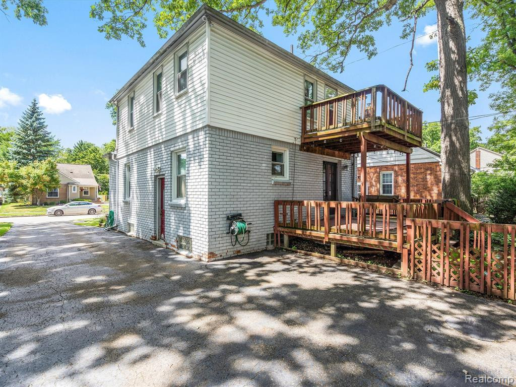 904 N REMBRANDT Avenue, Royal Oak, MI 48067 — Photo 19
