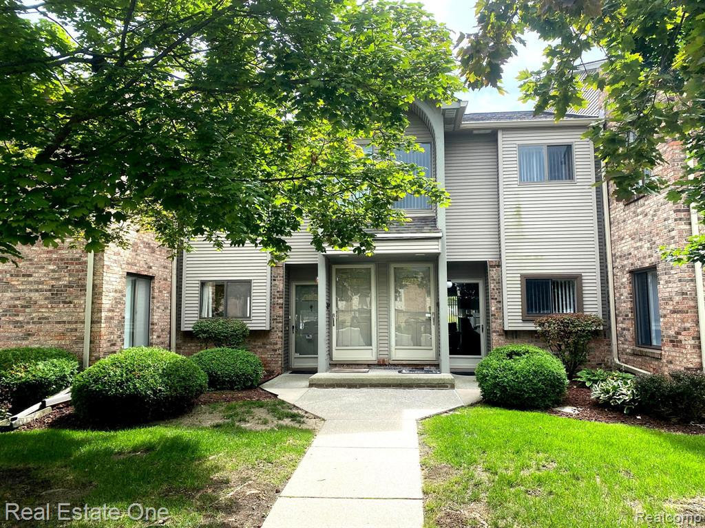 42764 LILLEY POINTE Drive, Canton, MI 48187 — front exterior