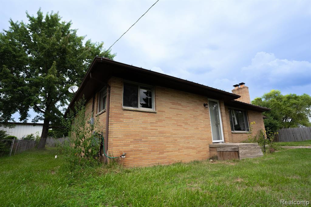 5122 W BRISTOL Road, Flint, MI 48507 — Photo 29