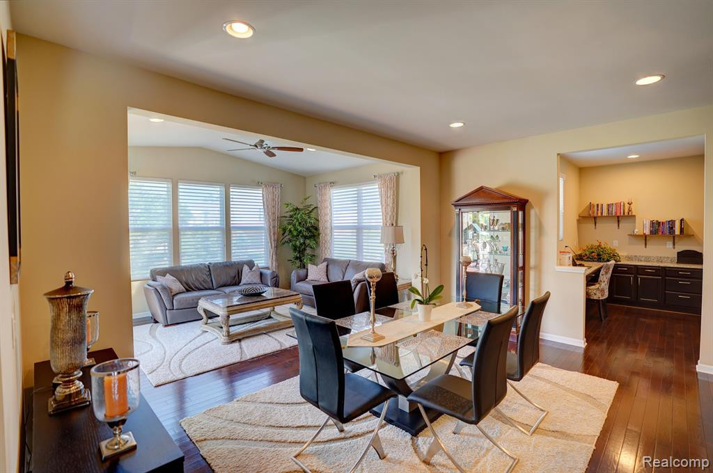6074 TOPAZ Circle, Grand Blanc, MI 48439 — Photo 5