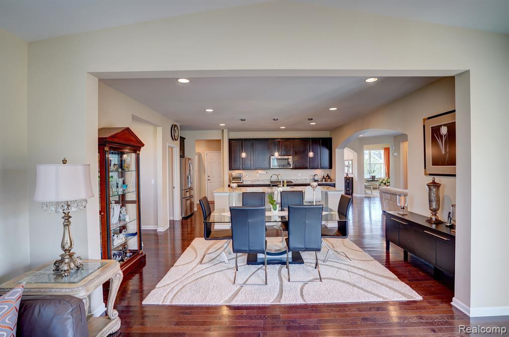 6074 TOPAZ Circle, Grand Blanc, MI 48439 — Photo 8