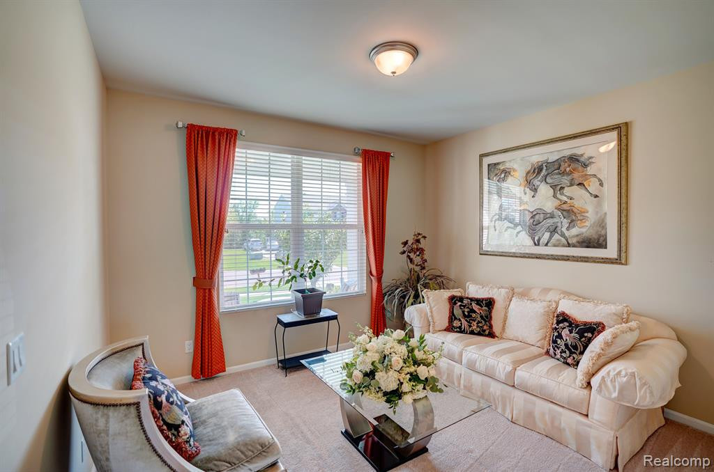 6074 TOPAZ Circle, Grand Blanc, MI 48439 — Photo 12