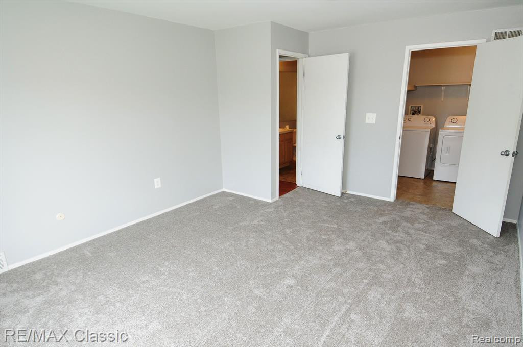 44433 SAVERY Drive, Canton, MI 48187 — Photo 7