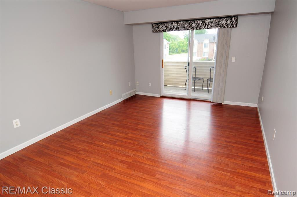 44433 SAVERY Drive, Canton, MI 48187 — Photo 13