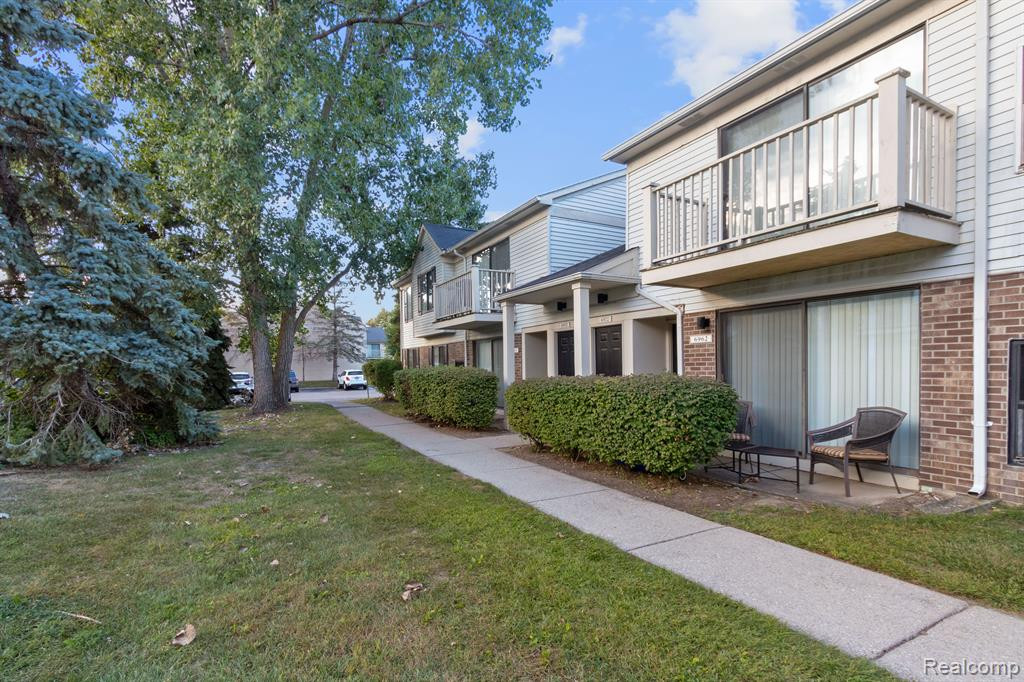 6960 FOXTHORN Drive, Canton, MI 48187 — Photo 3
