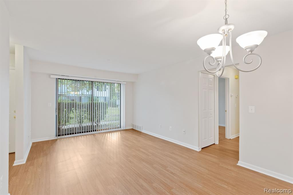 6960 FOXTHORN Drive, Canton, MI 48187 — Photo 7