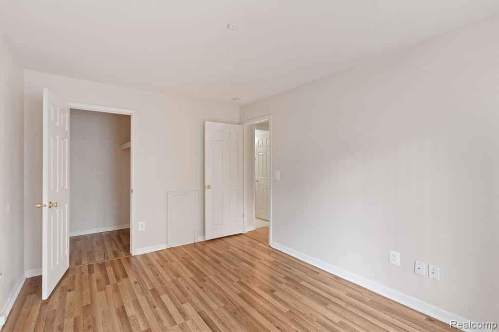 6960 FOXTHORN Drive, Canton, MI 48187 — Photo 18