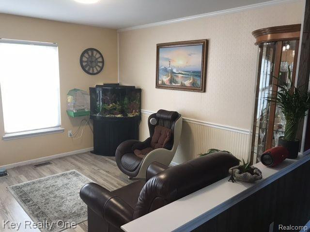 454 OLD PINE Way, 454, Walled Lake, MI 48390 — Photo 4