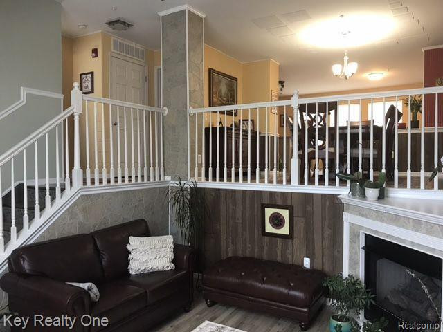 454 OLD PINE Way, 454, Walled Lake, MI 48390 — Photo 7