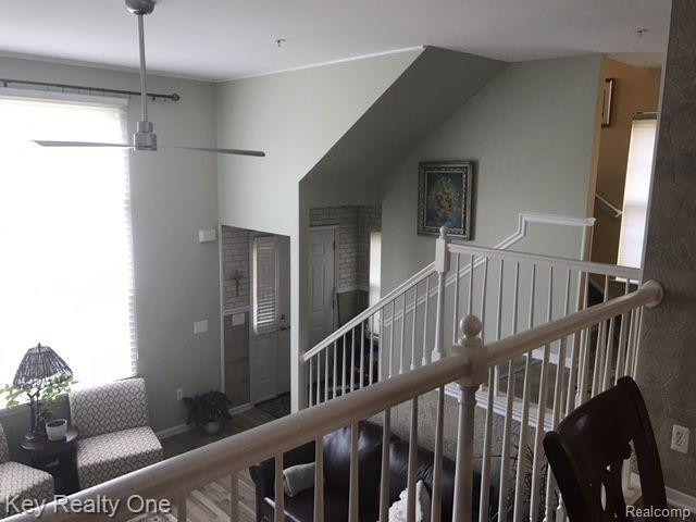 454 OLD PINE Way, 454, Walled Lake, MI 48390 — Photo 8