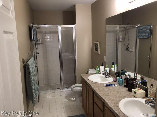 454 OLD PINE Way, 454, Walled Lake, MI 48390 — Photo 17