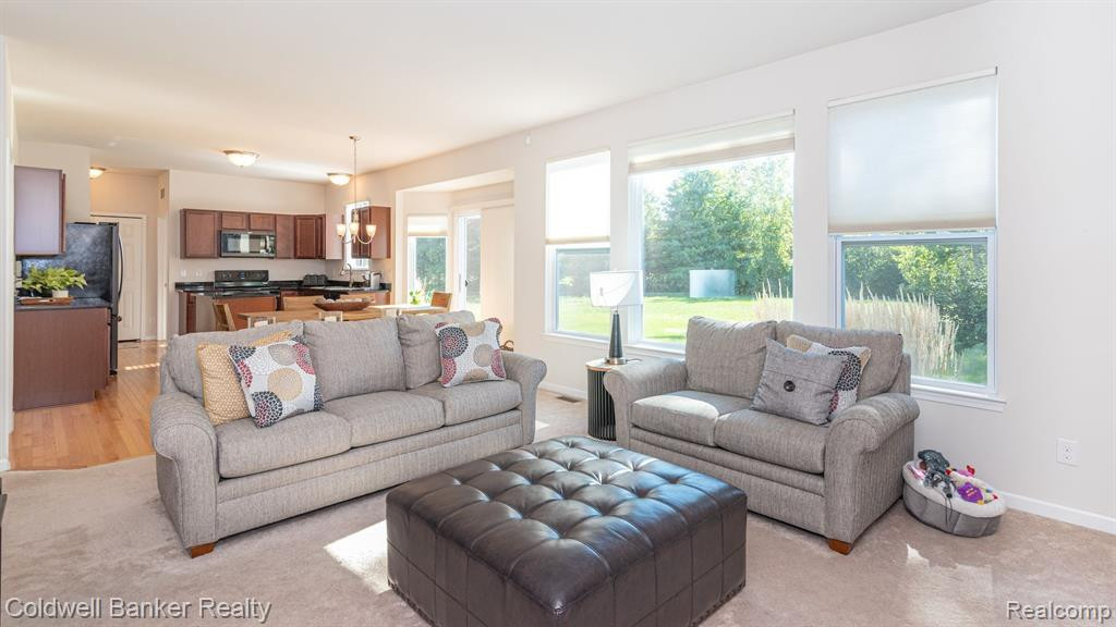 8860 LILLY Drive, Ypsilanti, MI 48197 — Photo 17
