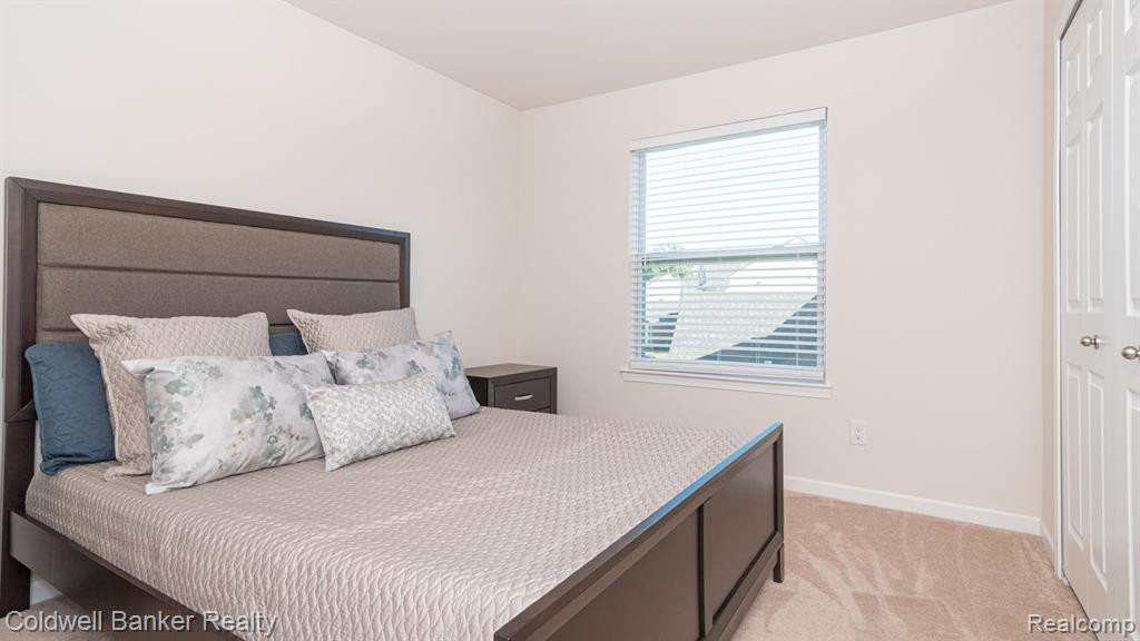 8860 LILLY Drive, Ypsilanti, MI 48197 — Photo 35