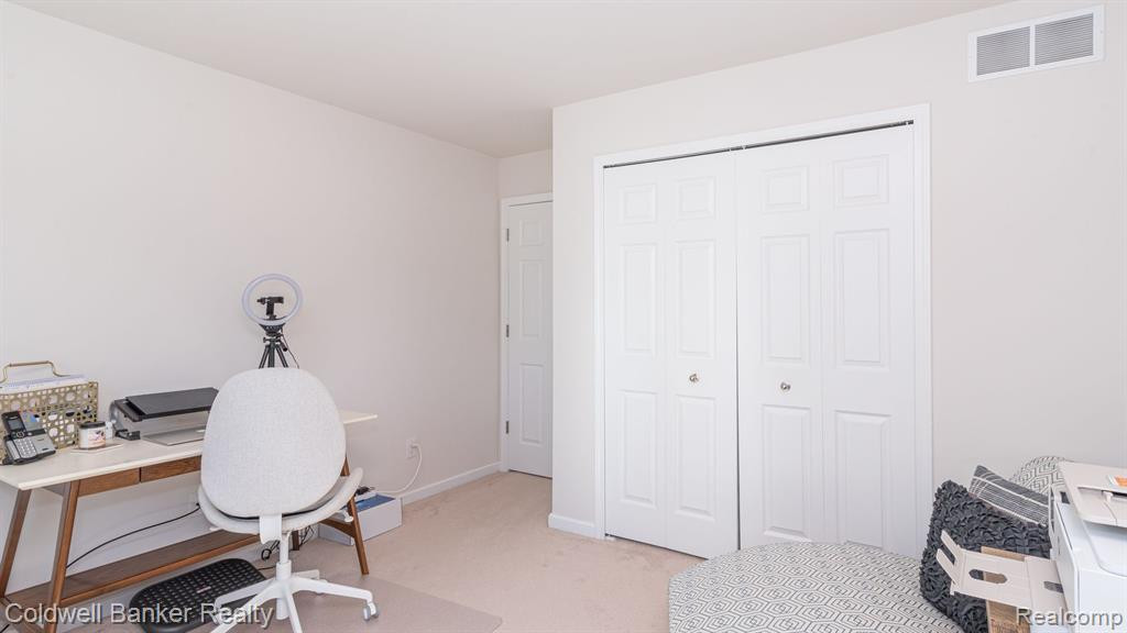 8860 LILLY Drive, Ypsilanti, MI 48197 — Photo 39
