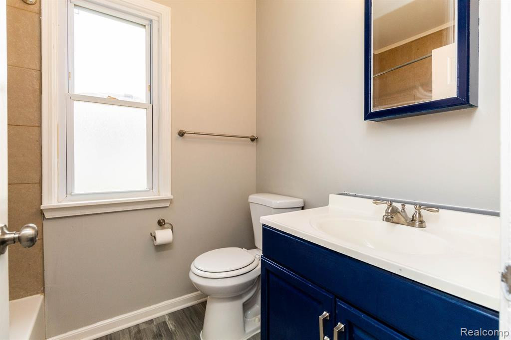 5629 KATHERINE Street, Dearborn Heights, MI 48125 — Photo 17