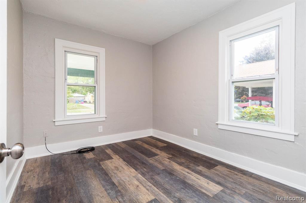 5629 KATHERINE Street, Dearborn Heights, MI 48125 — Photo 19