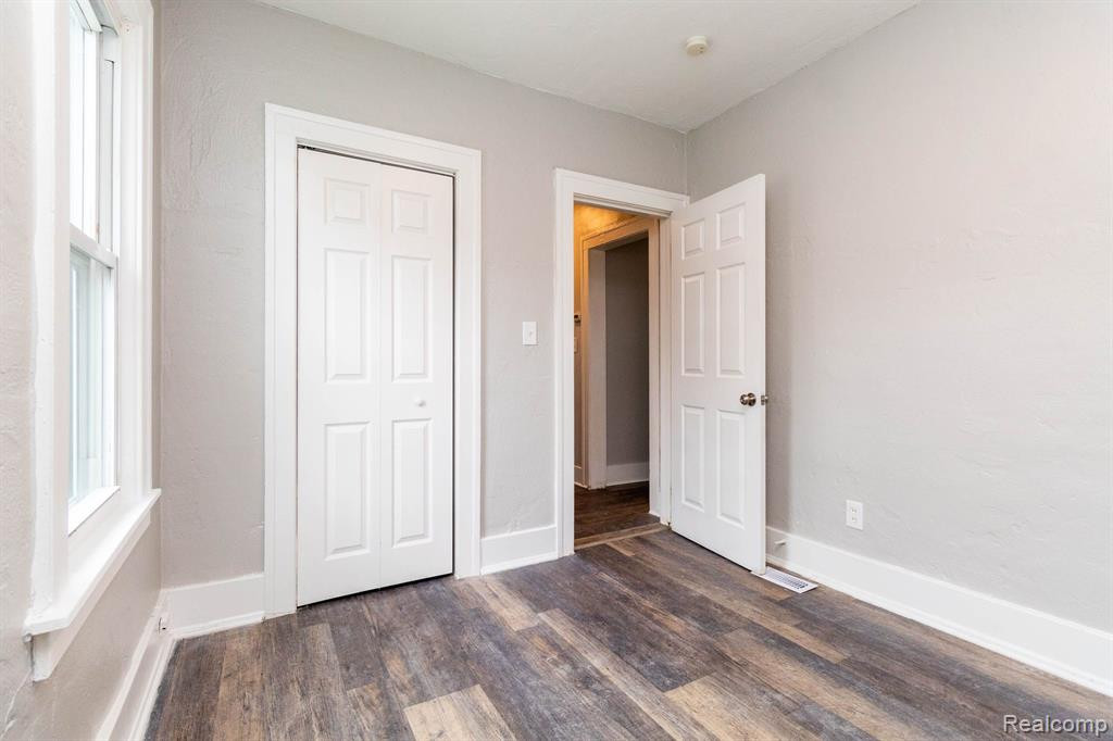 5629 KATHERINE Street, Dearborn Heights, MI 48125 — Photo 20