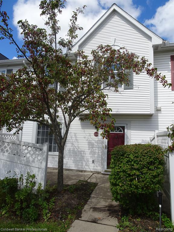 22126 CAPE COD Way, Farmington Hills, MI 48336 — Photo 3
