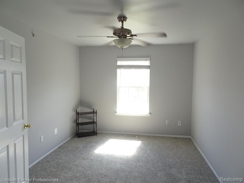 22126 CAPE COD Way, Farmington Hills, MI 48336 — Photo 15