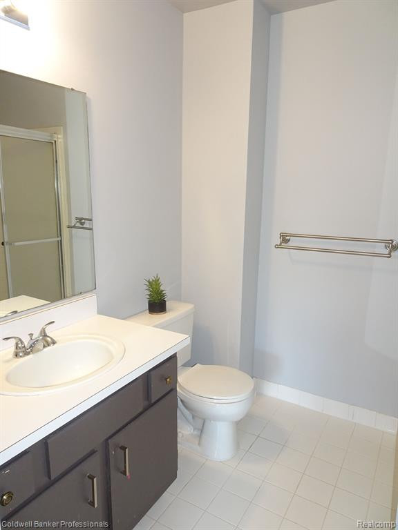 22126 CAPE COD Way, Farmington Hills, MI 48336 — Photo 17