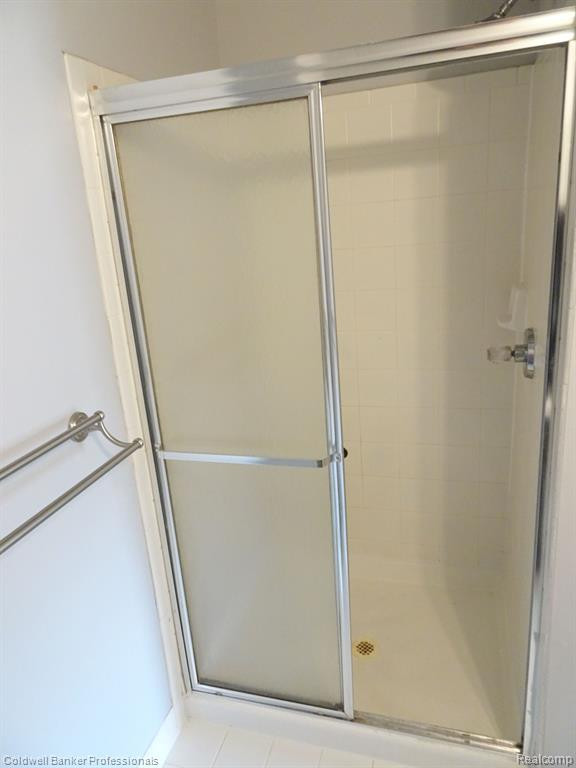 22126 CAPE COD Way, Farmington Hills, MI 48336 — Photo 18