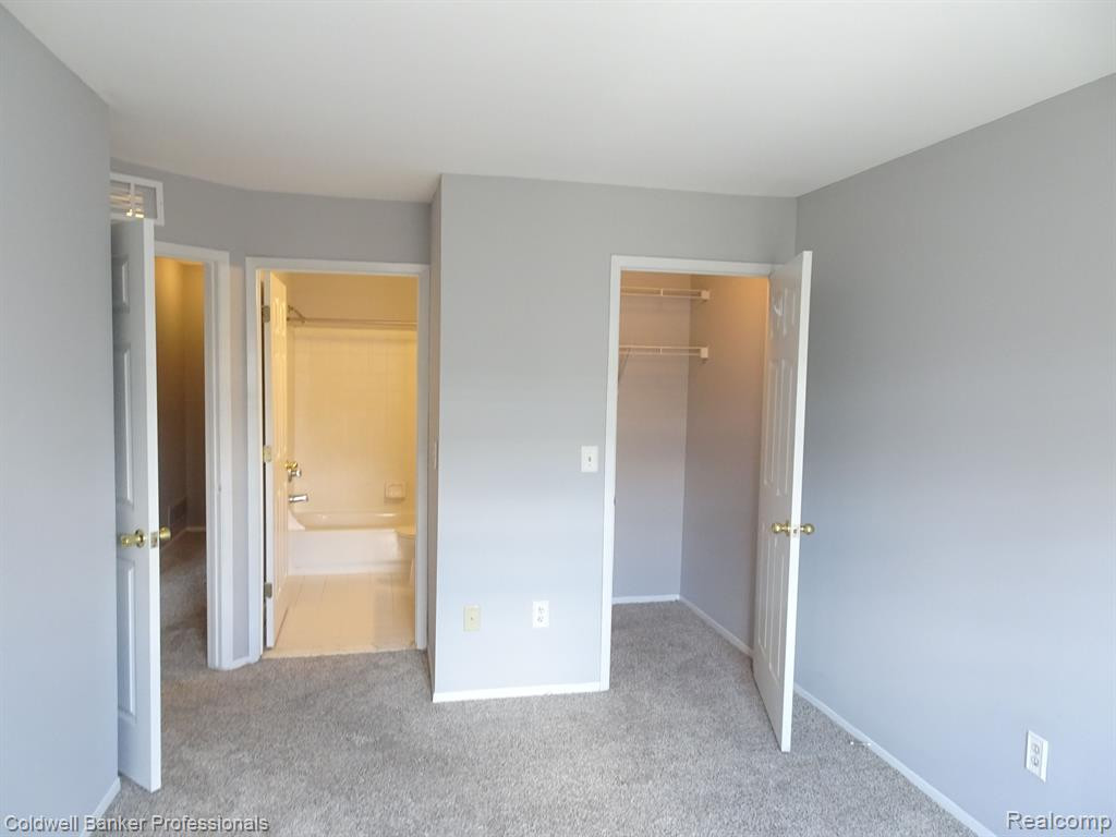22126 CAPE COD Way, Farmington Hills, MI 48336 — Photo 20
