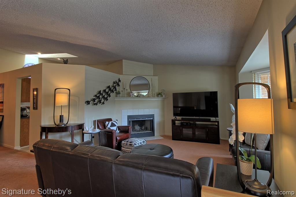 38326 WYNMAR, Farmington Hills, MI 48331 — Photo 6