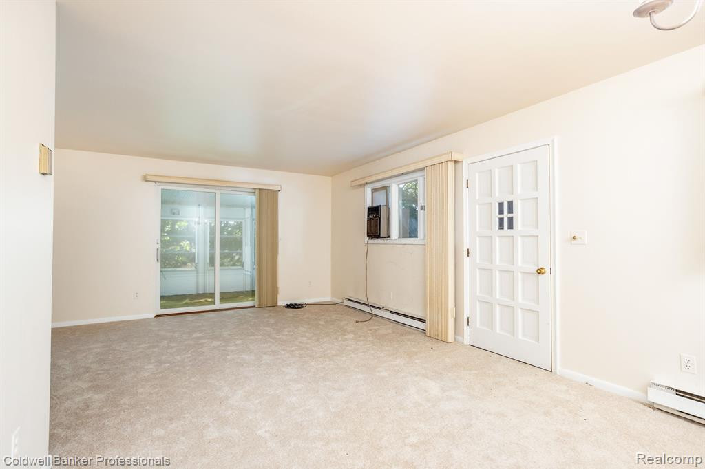 462 EAST Street, Northville, MI 48167 — Photo 7