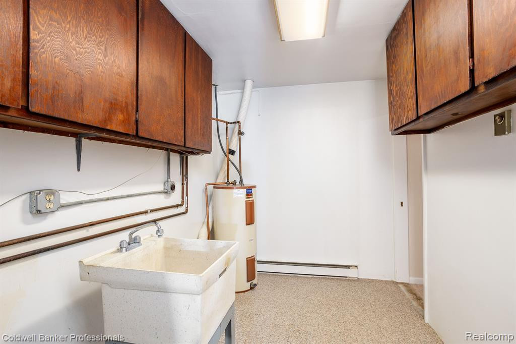 462 EAST Street, Northville, MI 48167 — Photo 16