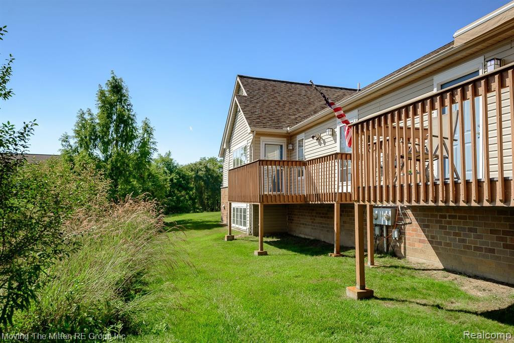 527 LANCASTER Court, Saline, MI 48176 — Photo 12