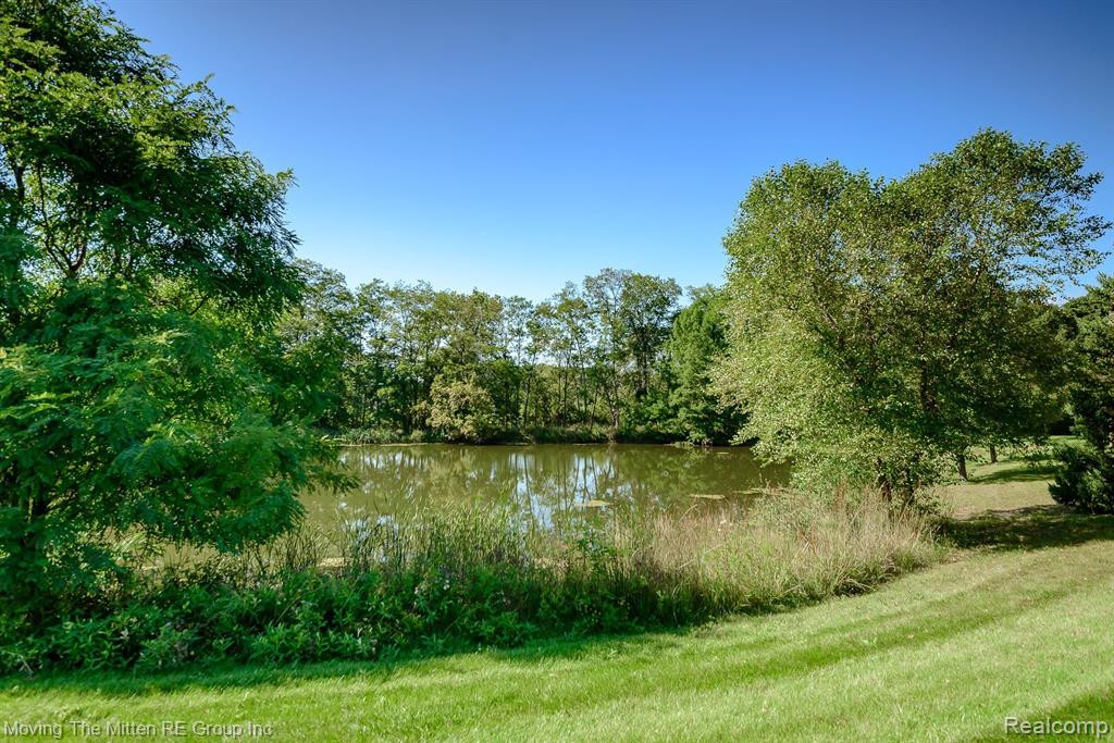 527 LANCASTER Court, Saline, MI 48176 — Photo 13
