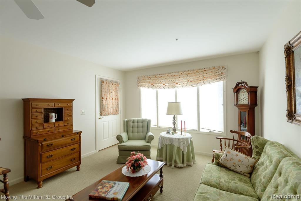 527 LANCASTER Court, Saline, MI 48176 — Photo 17