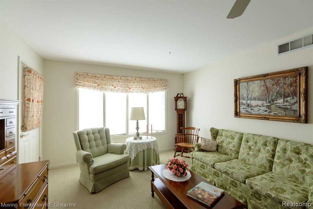 527 LANCASTER Court, Saline, MI 48176 — Photo 18