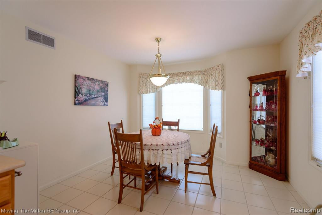 527 LANCASTER Court, Saline, MI 48176 — Photo 22