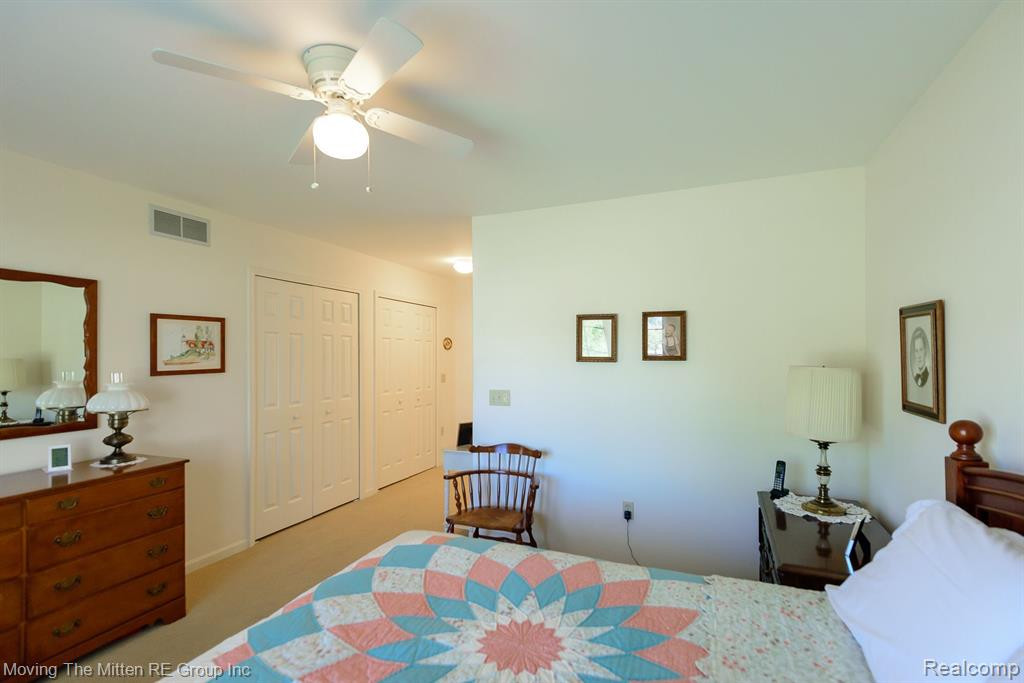 527 LANCASTER Court, Saline, MI 48176 — Photo 27