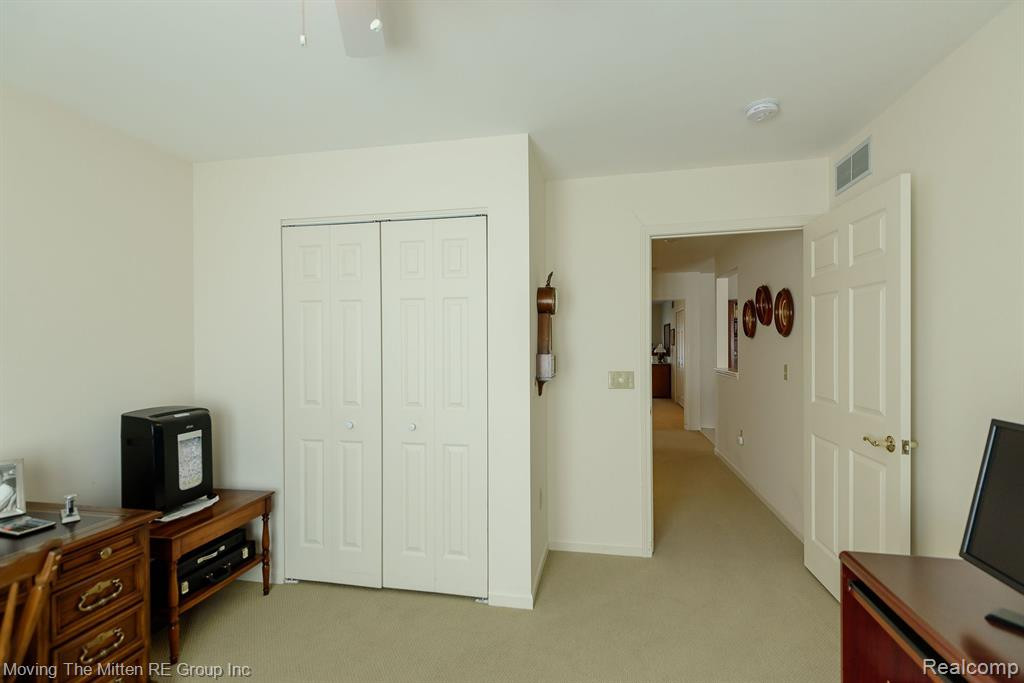 527 LANCASTER Court, Saline, MI 48176 — Photo 31