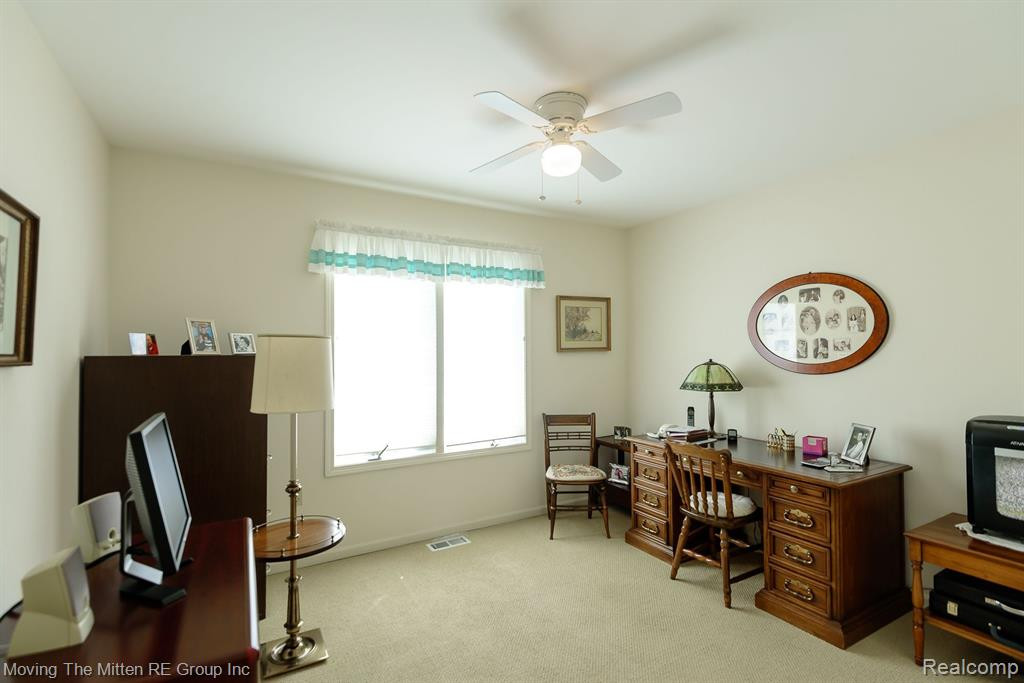 527 LANCASTER Court, Saline, MI 48176 — Photo 32