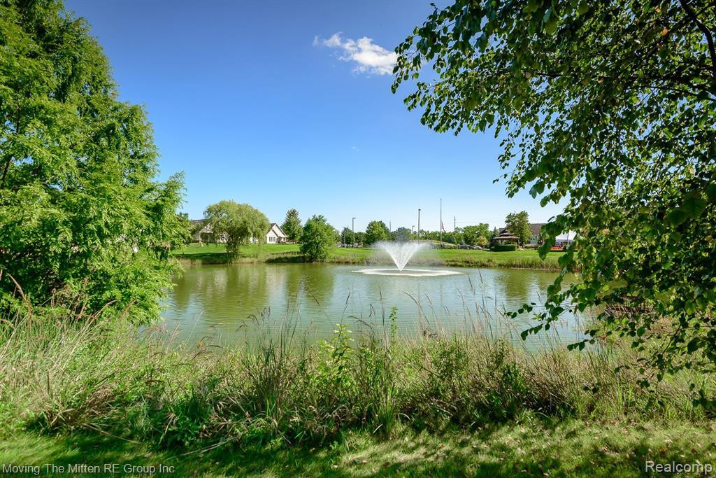 527 LANCASTER Court, Saline, MI 48176 — Photo 41