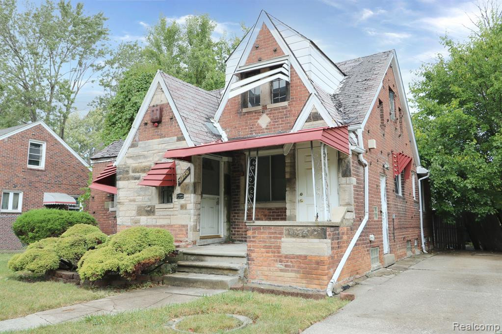 6180 HEREFORD Street, Detroit, MI 48224 — Photo 2