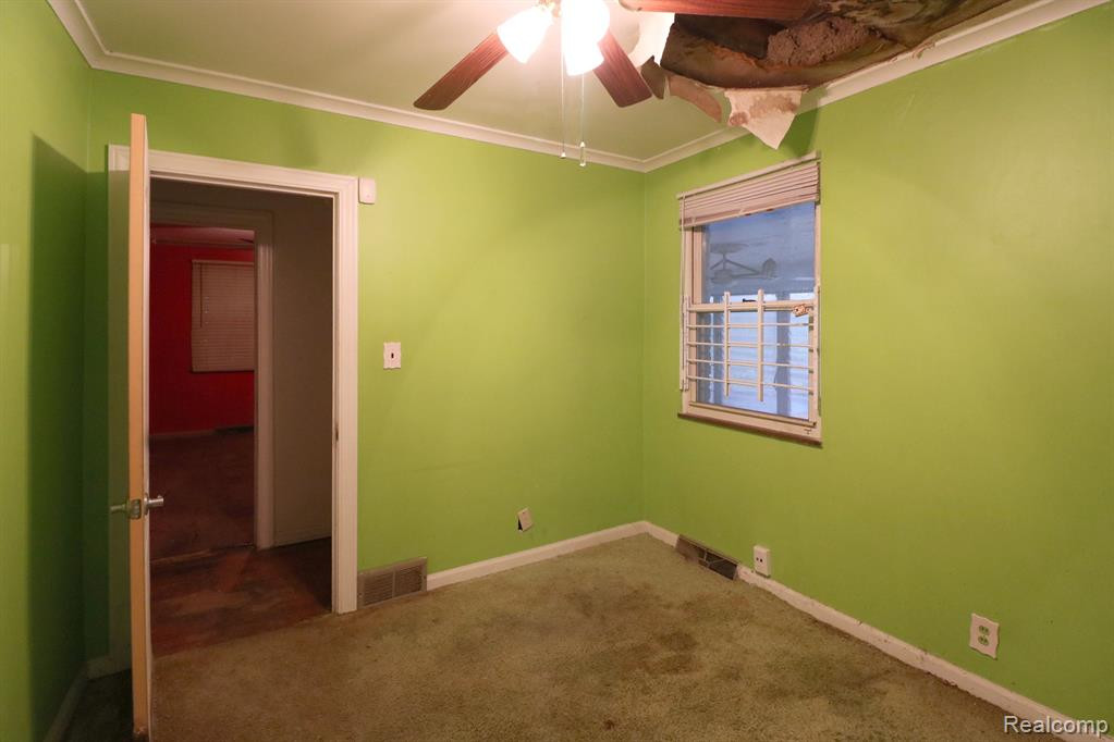 6180 HEREFORD Street, Detroit, MI 48224 — Photo 11